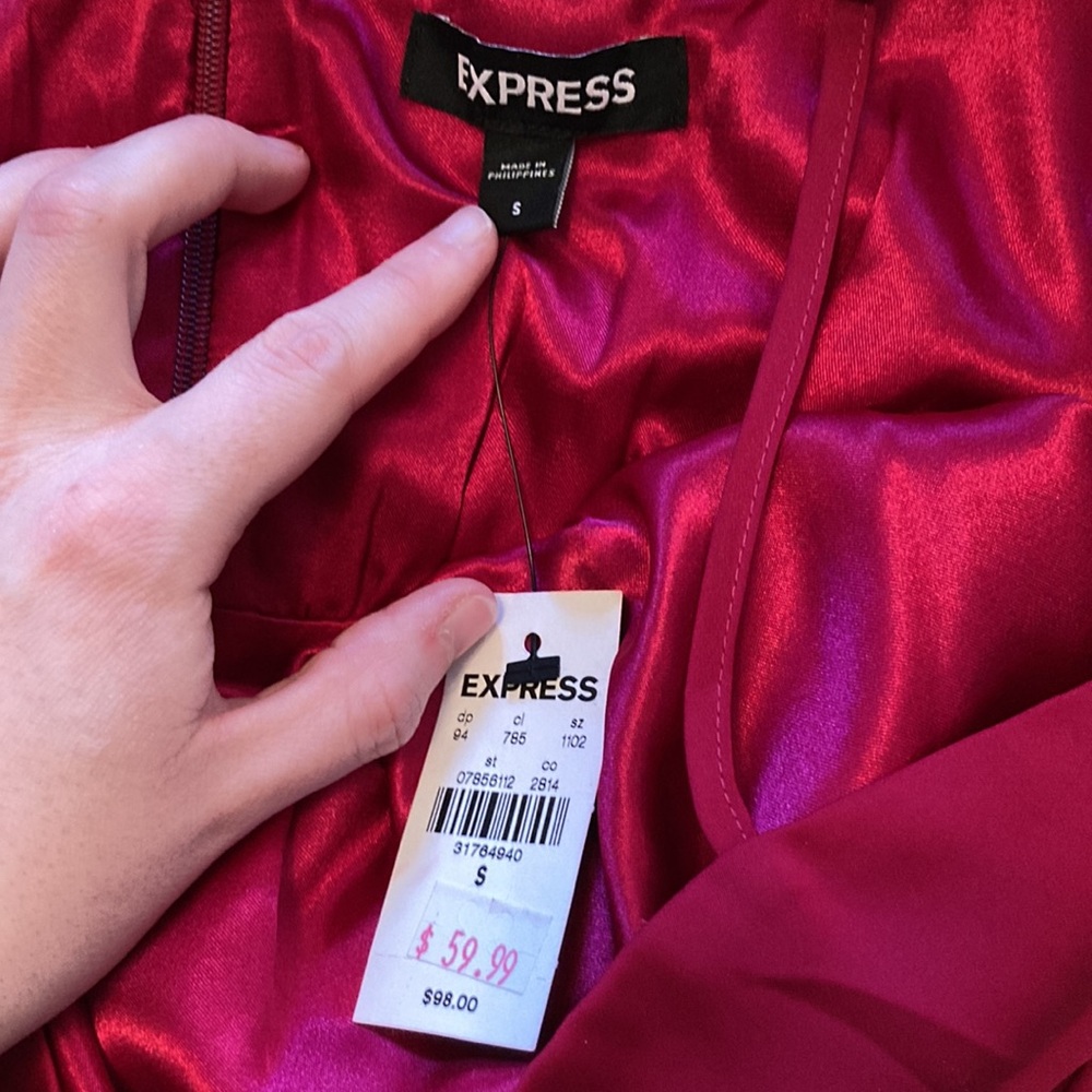 Express Magenta Mid Length Dress - Picture 4 of 5